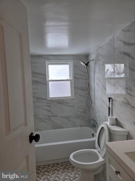 Building Photo - 15 W Plumstead Ave