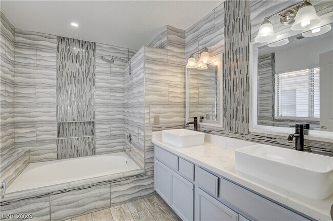 Building Photo - 3557 Sedwick Dr