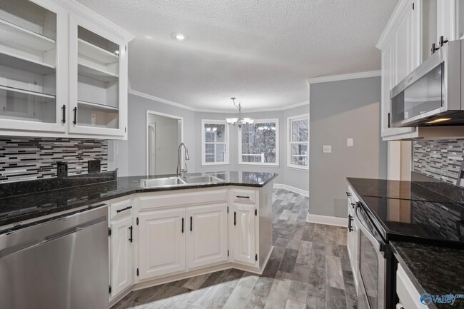 Building Photo - 203 Arrowfeather Dr