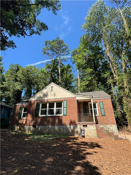 Building Photo - 1833 Ridgeland Dr