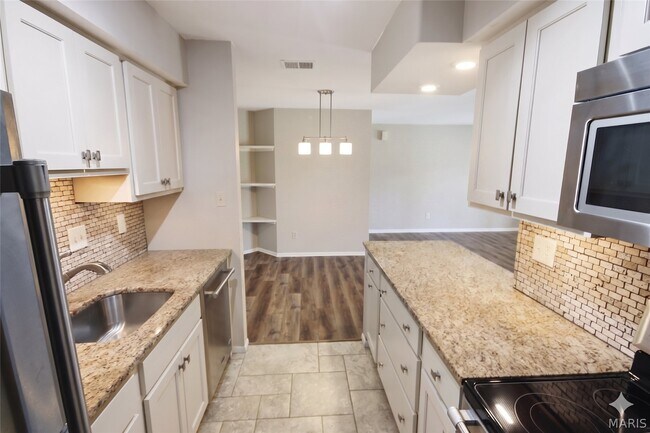 Building Photo - 111 Shirley Ridge Dr