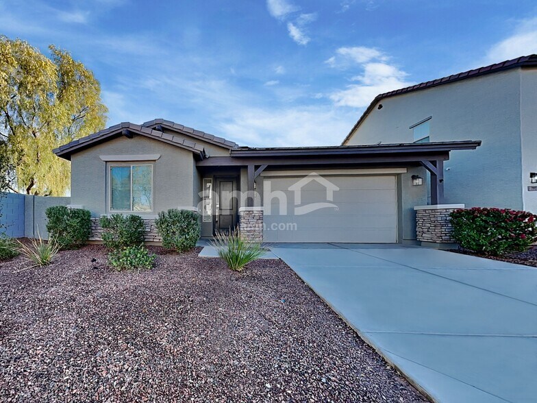 Primary Photo - 781 S 150th Dr