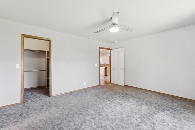 Building Photo - 7483 E Nottingham Ln