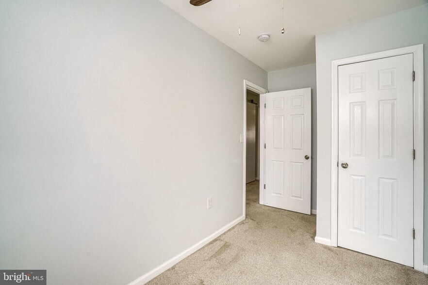 Building Photo - 4214 Gault Pl NE