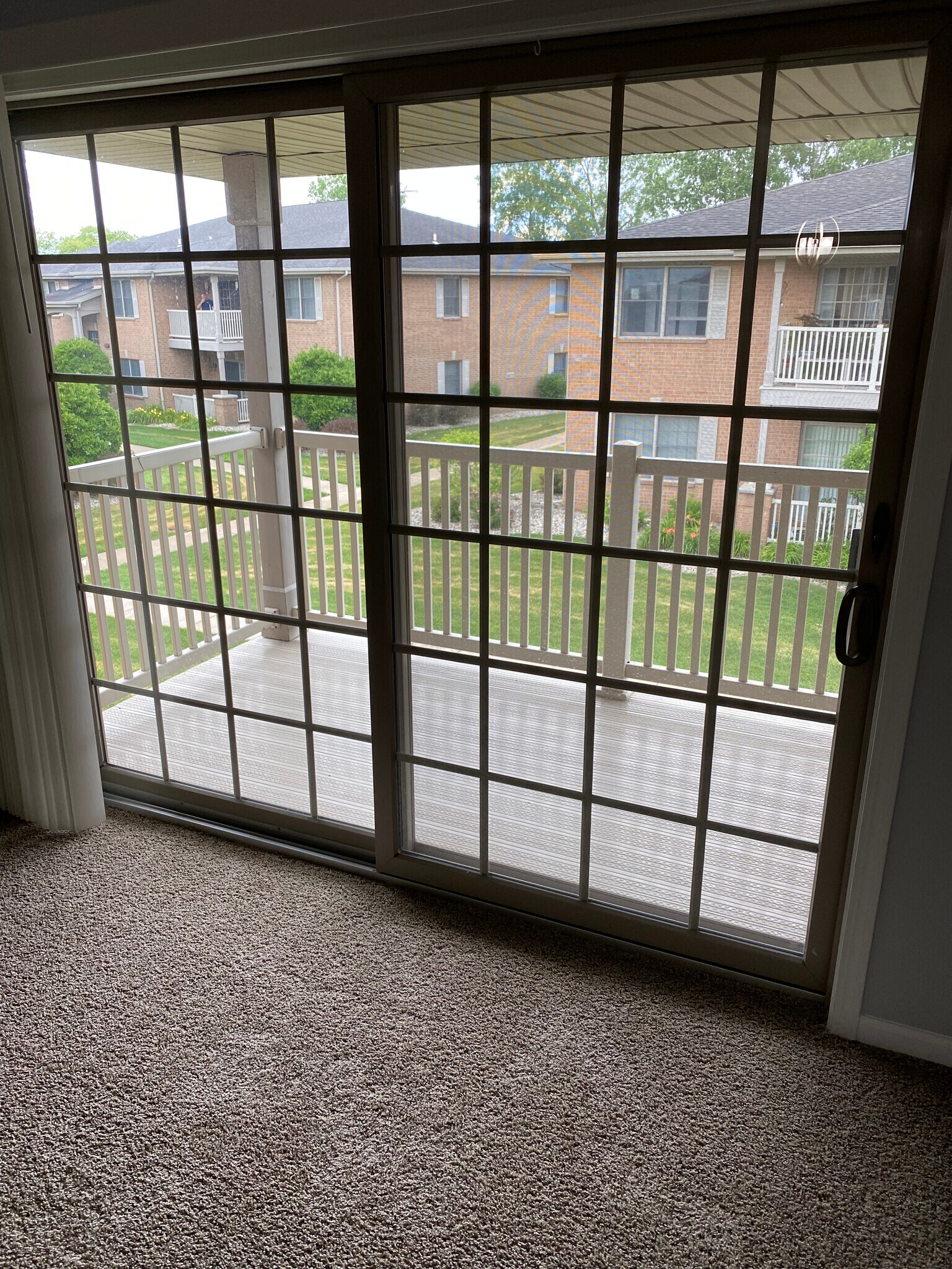 Building Photo - 9816 Wildwood Cir