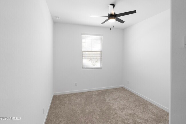 Building Photo - 3141 S 155th Ln