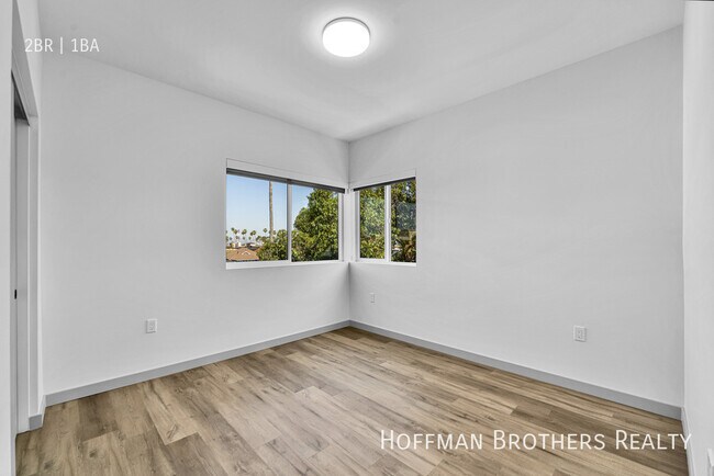 Building Photo - 1240 Magnolia Ave