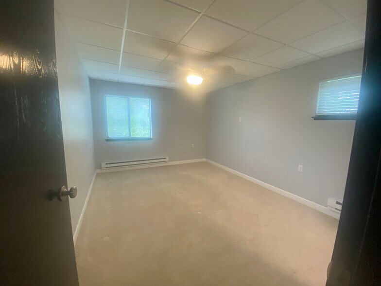 Building Photo - 5333 Brody Dr