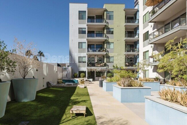 Building Photo - 3131 N Central Ave