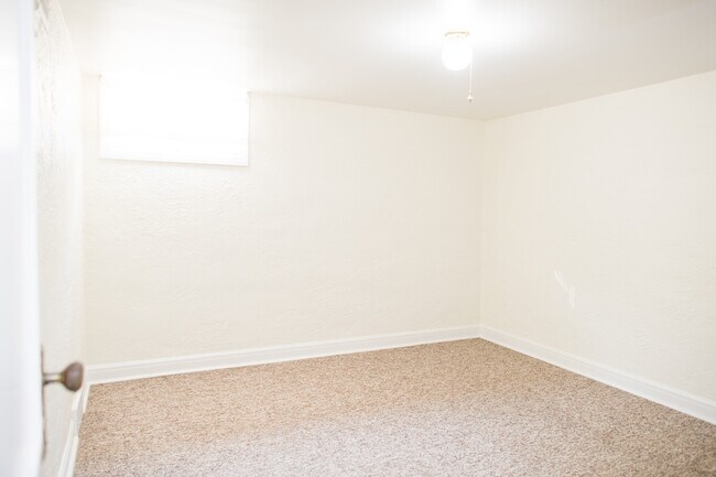 Bedroom - 1315 20th St