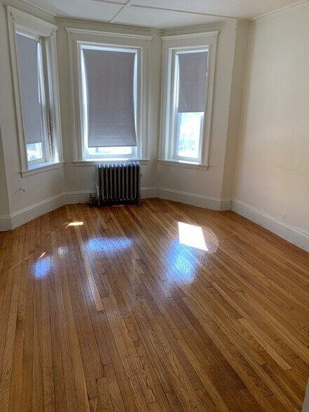 Building Photo - 1175 Boylston St
