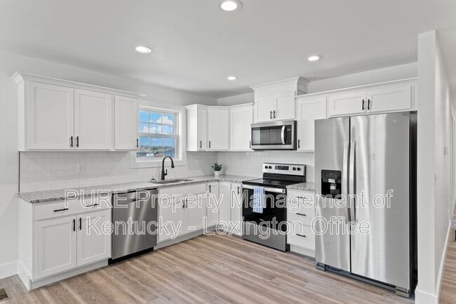 Building Photo - 332 Winding Branch Dr