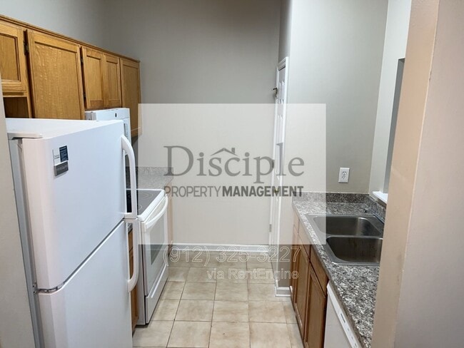 Building Photo - 22 E Dubois St