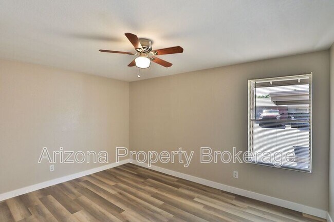 Building Photo - 1625 N Date