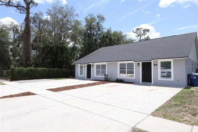 Building Photo - 788 Lincoln Pkwy