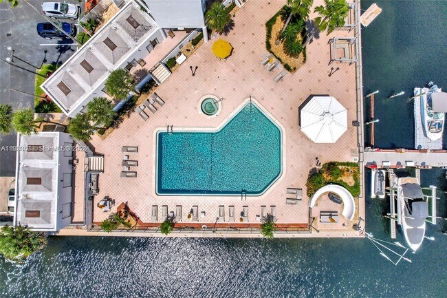 Building Photo - 300 Three Islands Boulevard