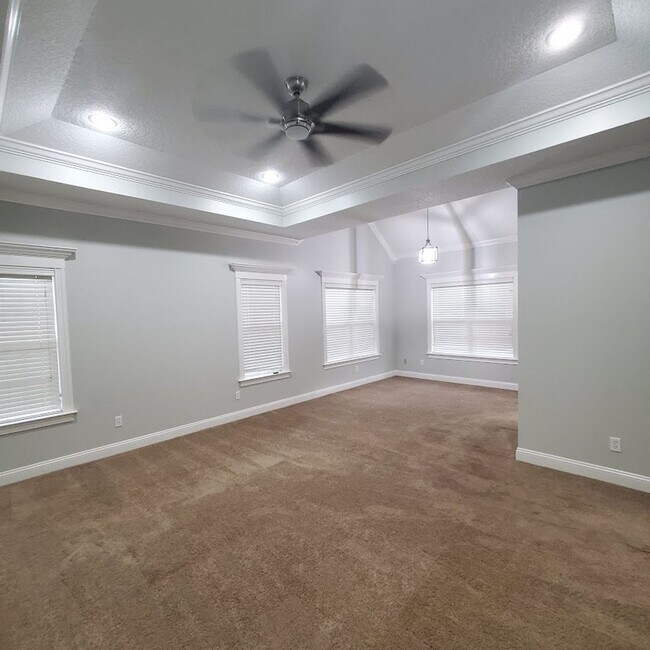 Building Photo - Spacious 3-Bedroom Home with Open Floor Plan and Fenced Backyard in Hahira, GA