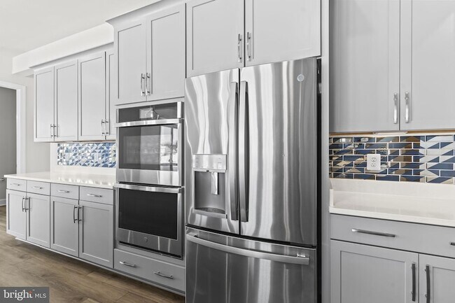 Building Photo - 12600 Coventry Mnr Wy