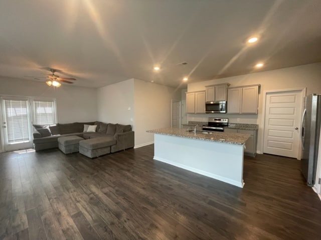 Building Photo - 5066 Captain Dr