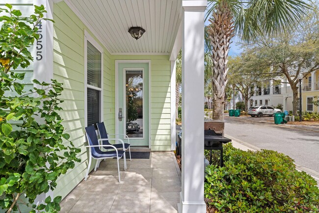 Building Photo - 4555 Grand Key Loop W