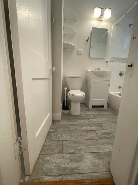 Building Photo - 38 Hemenway St