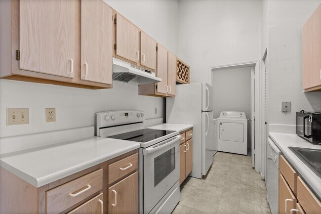 Building Photo - 2508 Grassy Point Dr