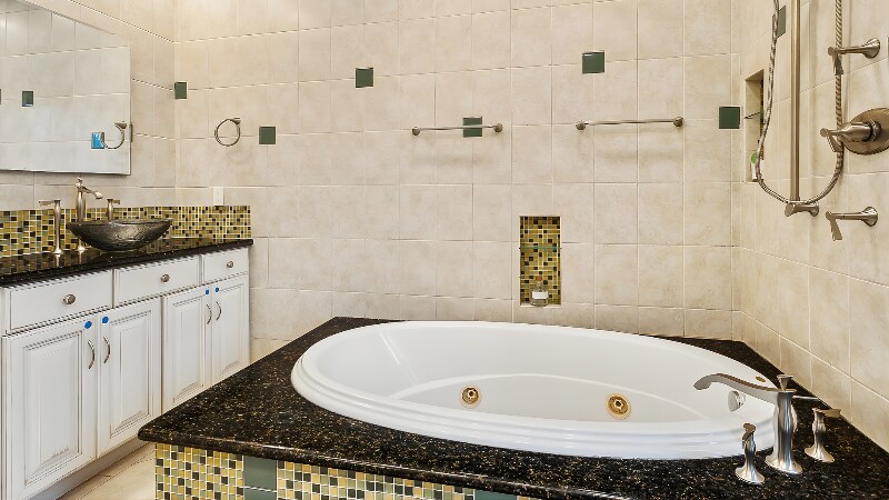 Building Photo - 126 Rue De La Paix