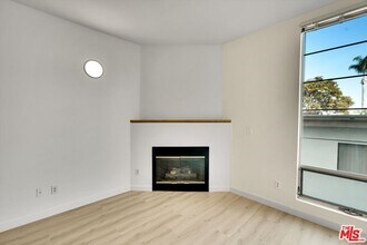 Building Photo - 11960 Iowa Ave