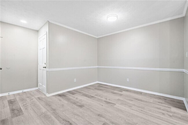 Building Photo - 113 Tuxworth Cir