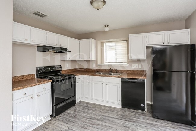 Building Photo - 1269 Roan Dr