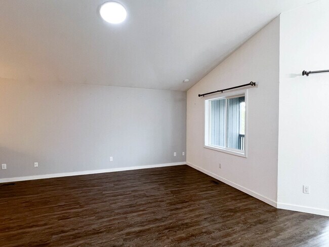 Building Photo - 3664 Mirage Cir
