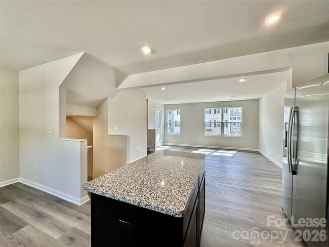 Building Photo - 8038 Sinnet Pl