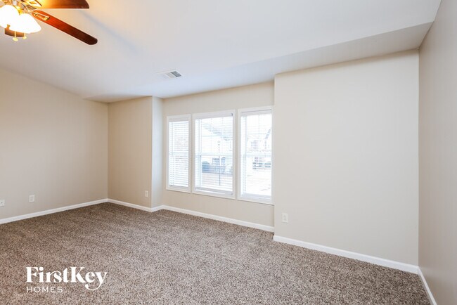 Building Photo - 5450 Crestwick Wy