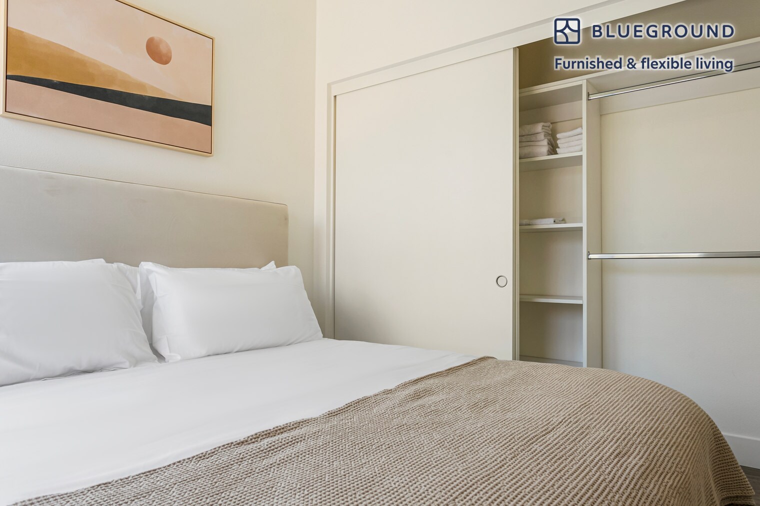 Building Photo - 760 S Serrano Ave