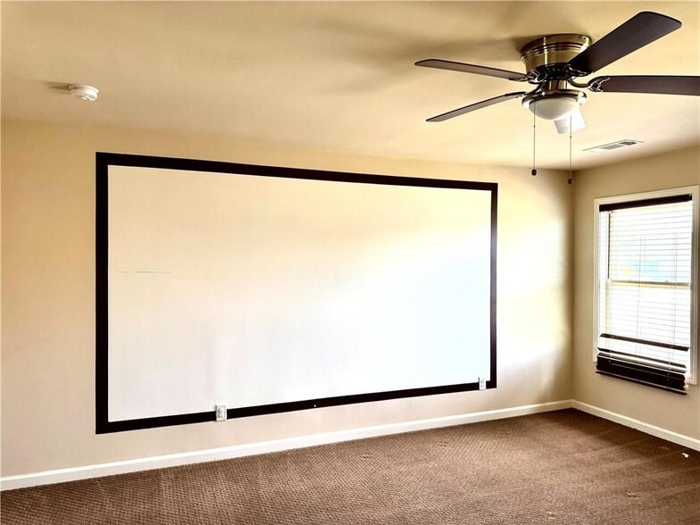 Building Photo - 3415 Pointe Vecchio Cir