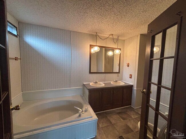 Building Photo - 4008 Scottsdale Ave