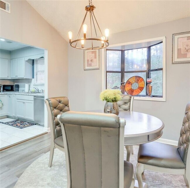 Building Photo - 3468 Deer Trce