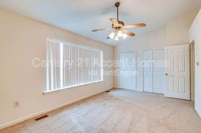 Building Photo - 6008 Keble Dr