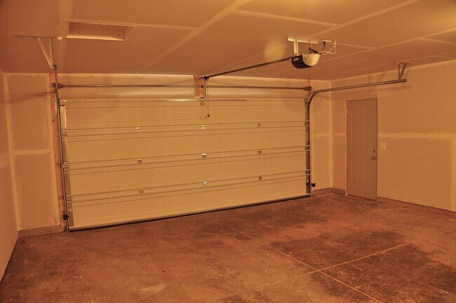 Building Photo - 2510 Trindal St