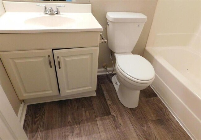 Building Photo - 1207 Osceola Ct