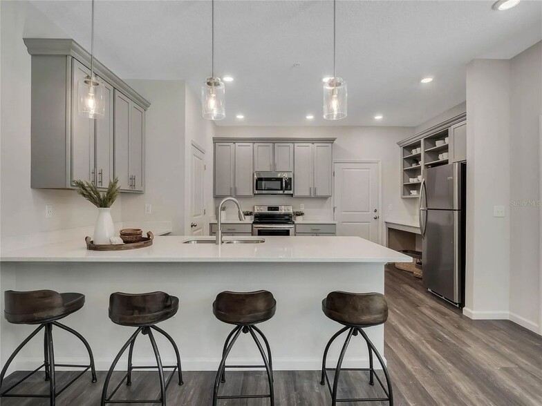 Building Photo - 2964 Oak Park Way