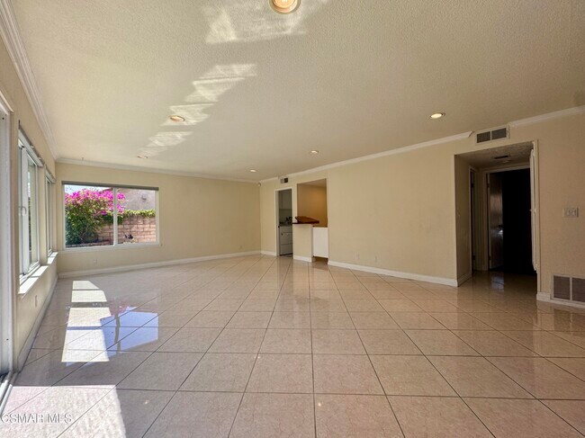 Building Photo - 3362 Blue Ridge Ct