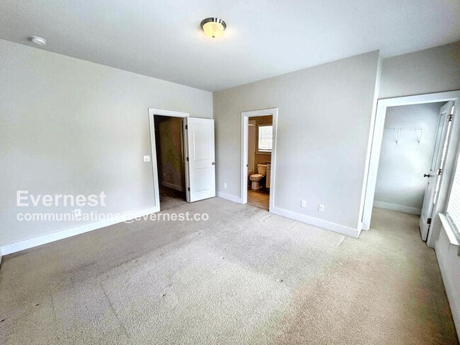 Building Photo - 3783 Oxford Cir