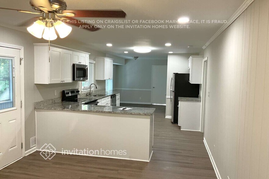 Building Photo - 6679 Chaparral Dr