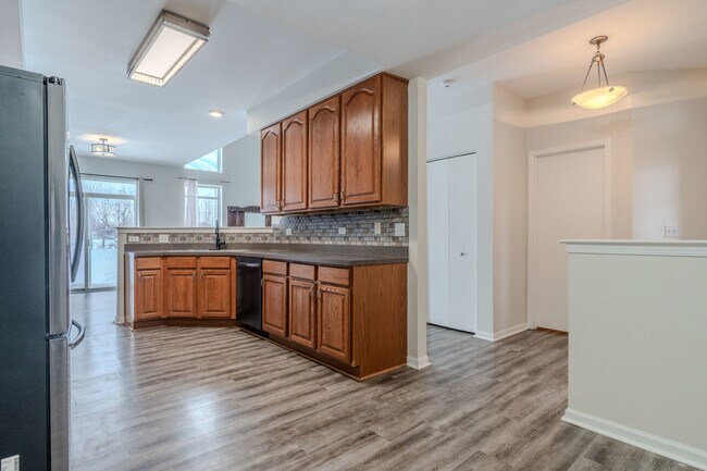 Building Photo - 1033 Key Largo Dr