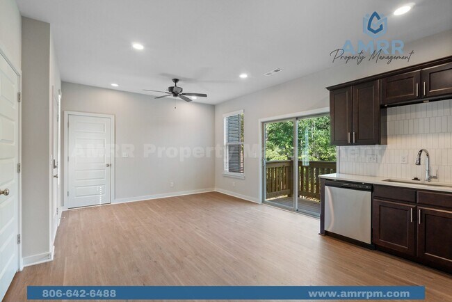 Building Photo - New Beginnings Start At AMRR: 2 Bedroom Lakehouse in Bella Vista!