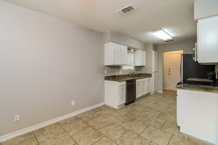 Building Photo - 1837 Heidelberg Dr