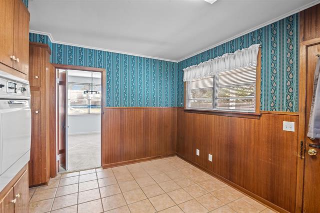 Building Photo - 410 Haynes Ave