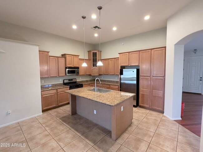 Building Photo - 7310 E Mallory Cir