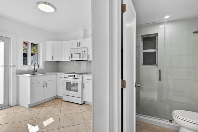 Building Photo - 7320 S Waterway Dr